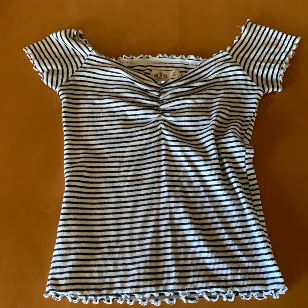 hollister shirt